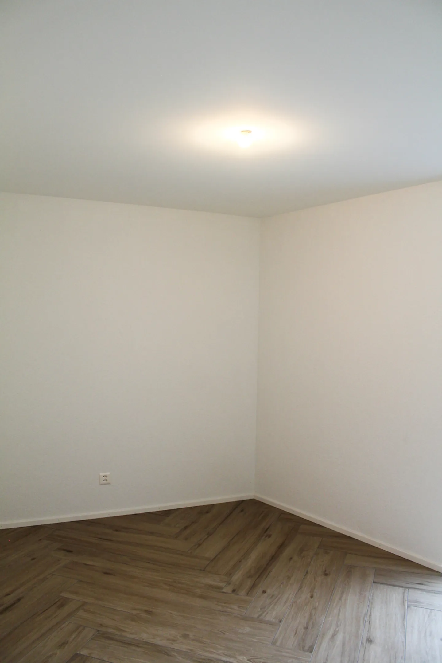 Miete in Rossemaison – Wohnung 4,5 Stück. Minergie-P mit Terrasse - Foto 15 von 18