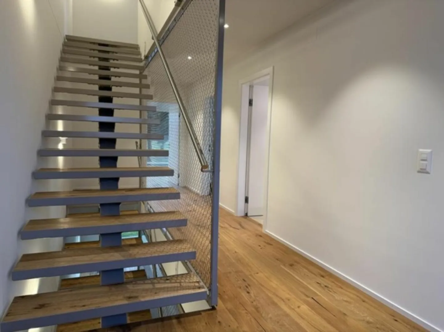 Casa bifamiliare moderna e di alta qualità 5.5-DEFH con molto spazio a Niederglatt SG - Foto 10 di 13