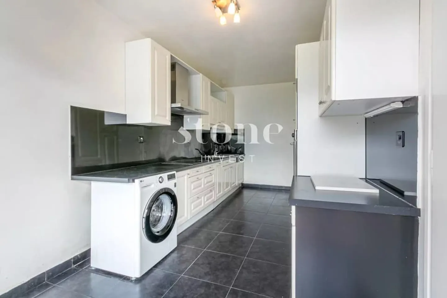 Apartment with panoramic view of the lake and mountains + POOL - Photo 10 of 12