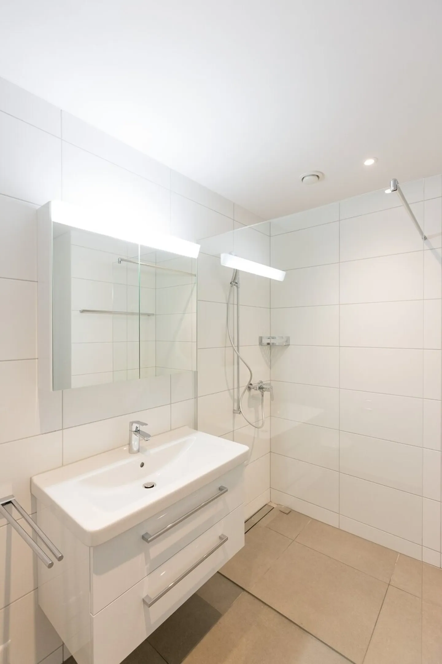 Appartamento moderno con vista - Foto 4 di 7