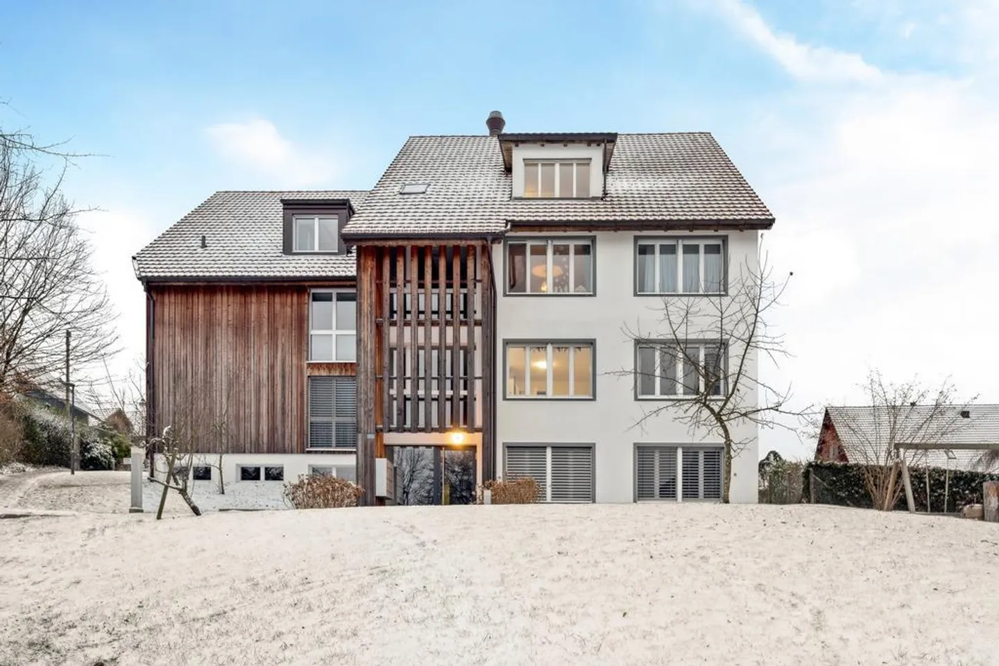 Charmante Altbau 4.5 Zimmer-Wohnung zu vermieten - Foto 1 von 8