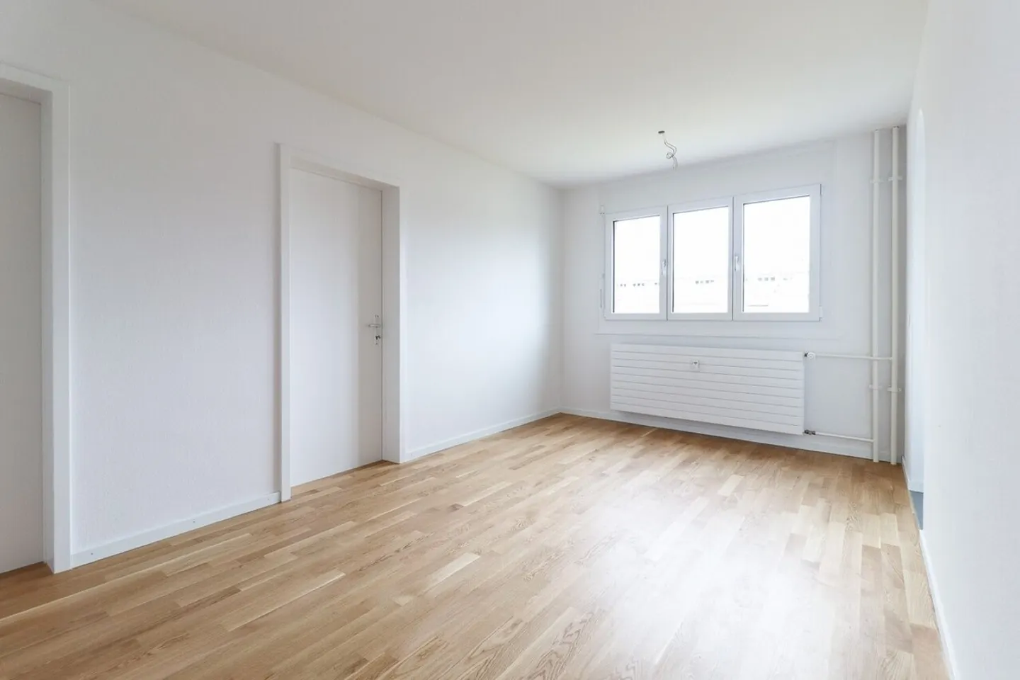 Modern 2.5-Room Apartment - Photo 5 of 8