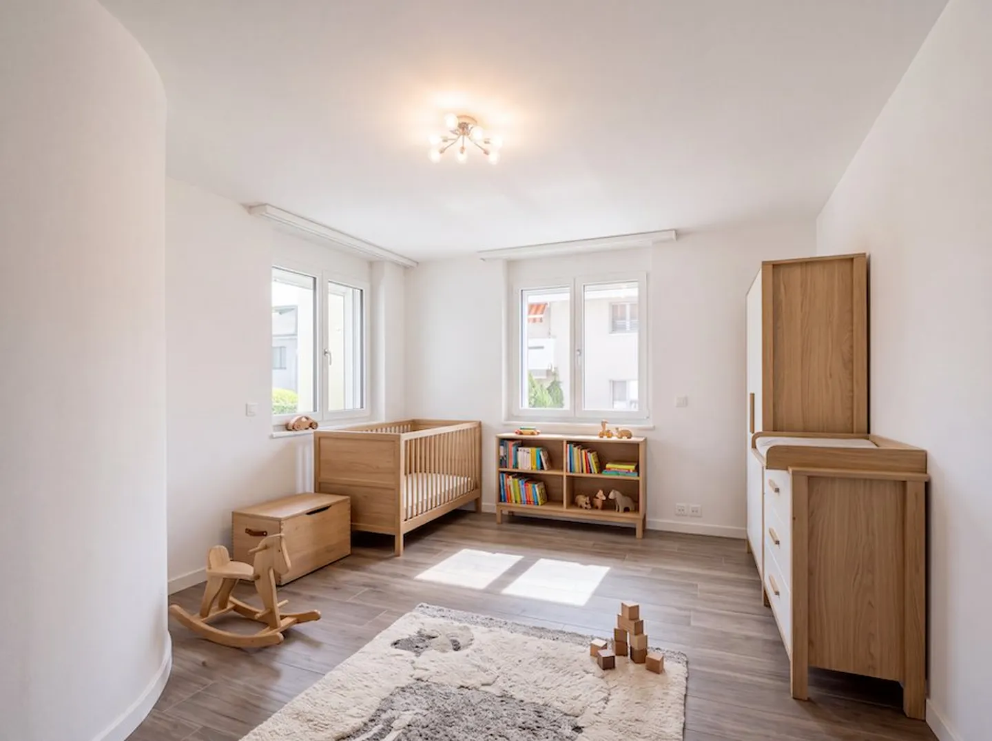 Newly renovated 4.5-room elegant apartment with private parking, Bubendorf - Photo 6 of 11