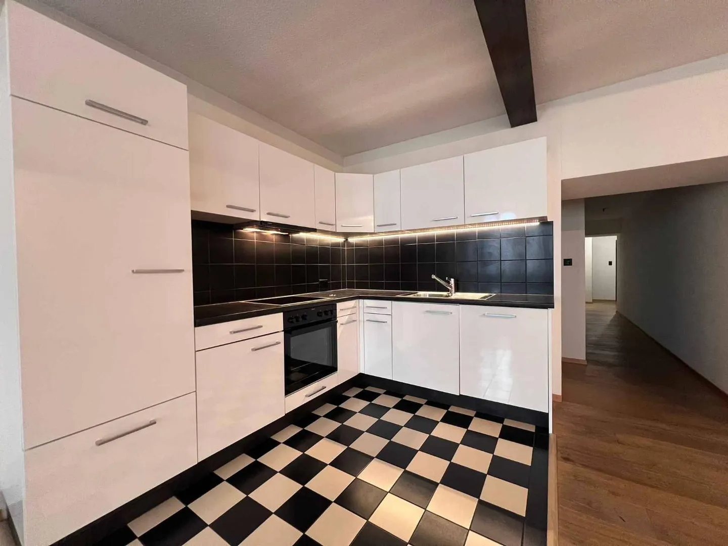 Appartamento moderno 3.5 locali - Foto 1 di 9