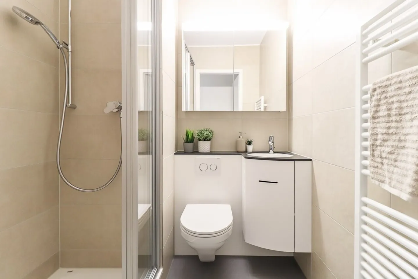 Modern 2.5-Room Apartment - Photo 6 of 8