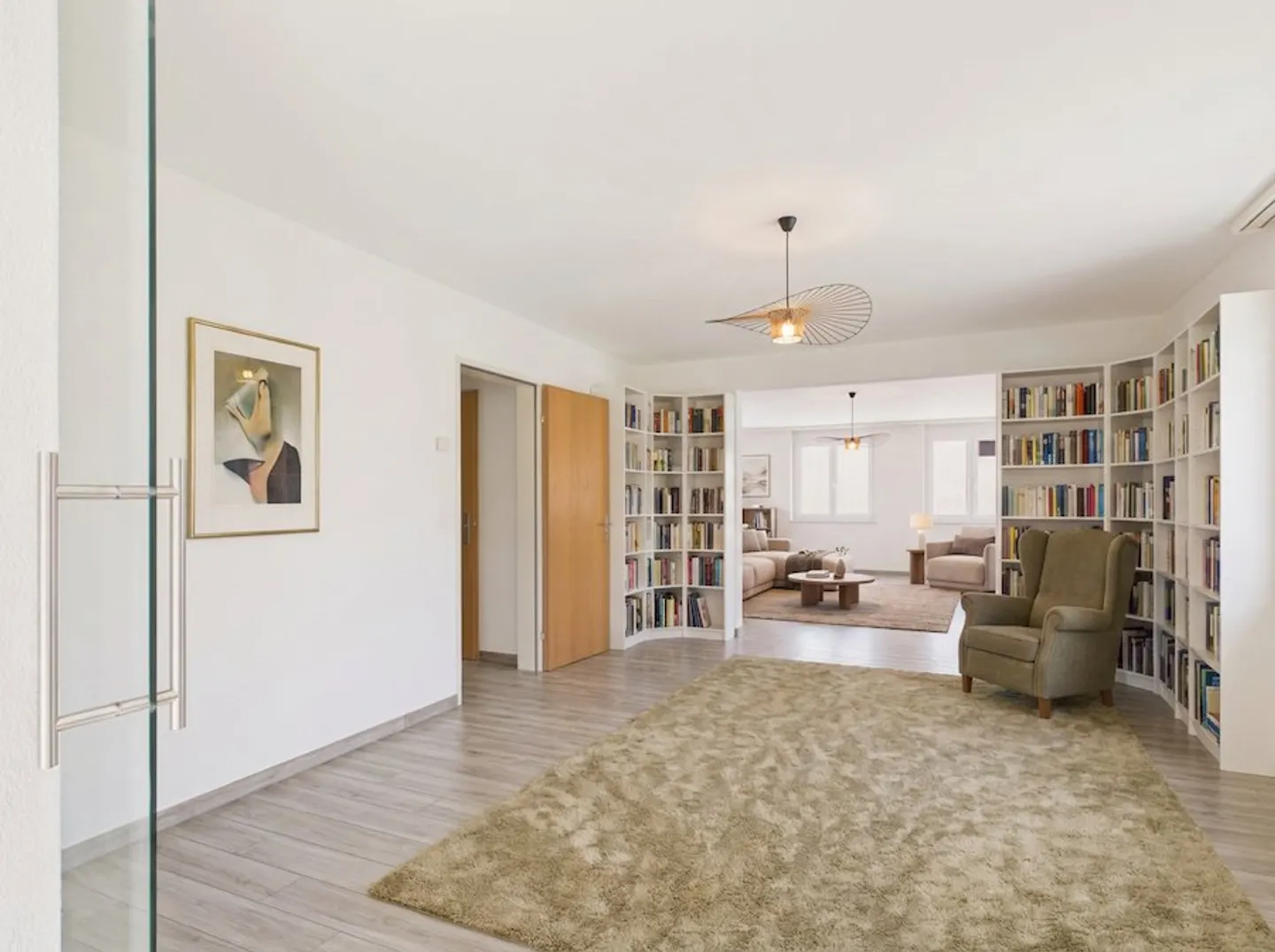 Newly renovated 4.5-room elegant apartment with private parking, Bubendorf - Photo 2 of 11