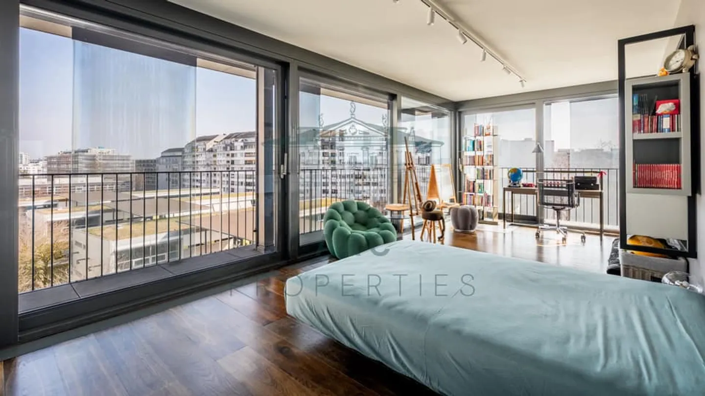 CHARMILLES ? EXCEPTIONAL TRIPLEX PENTHOUSE WITH PANORAMIC TERRACE - Photo 4 of 6