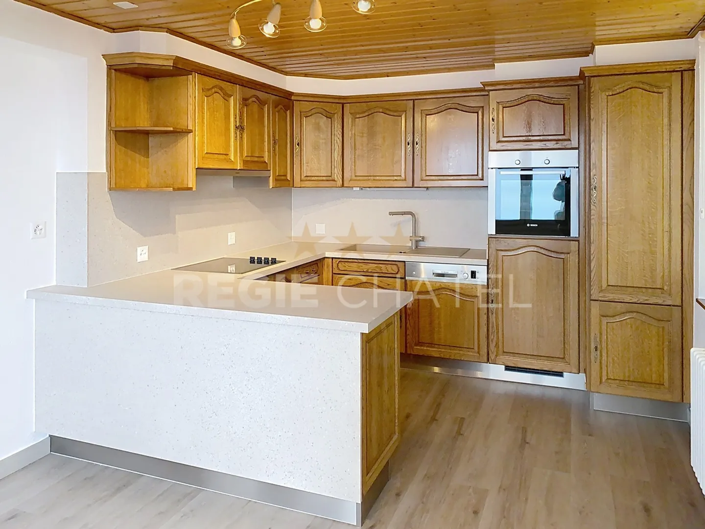 Magnificent 3.5-room apartment - Photo 2 of 7