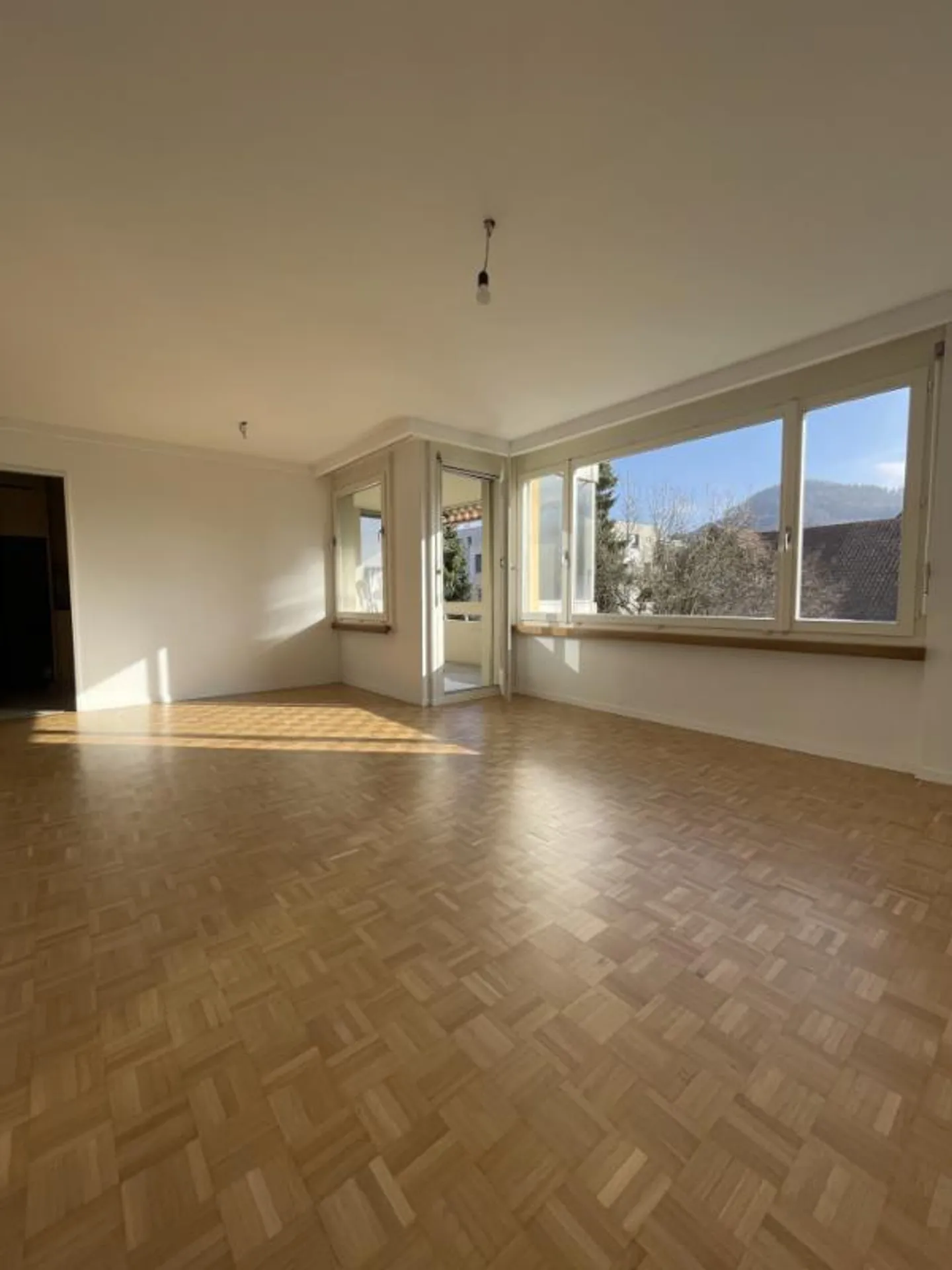 3.5 Room Apartment - Photo 2 of 5