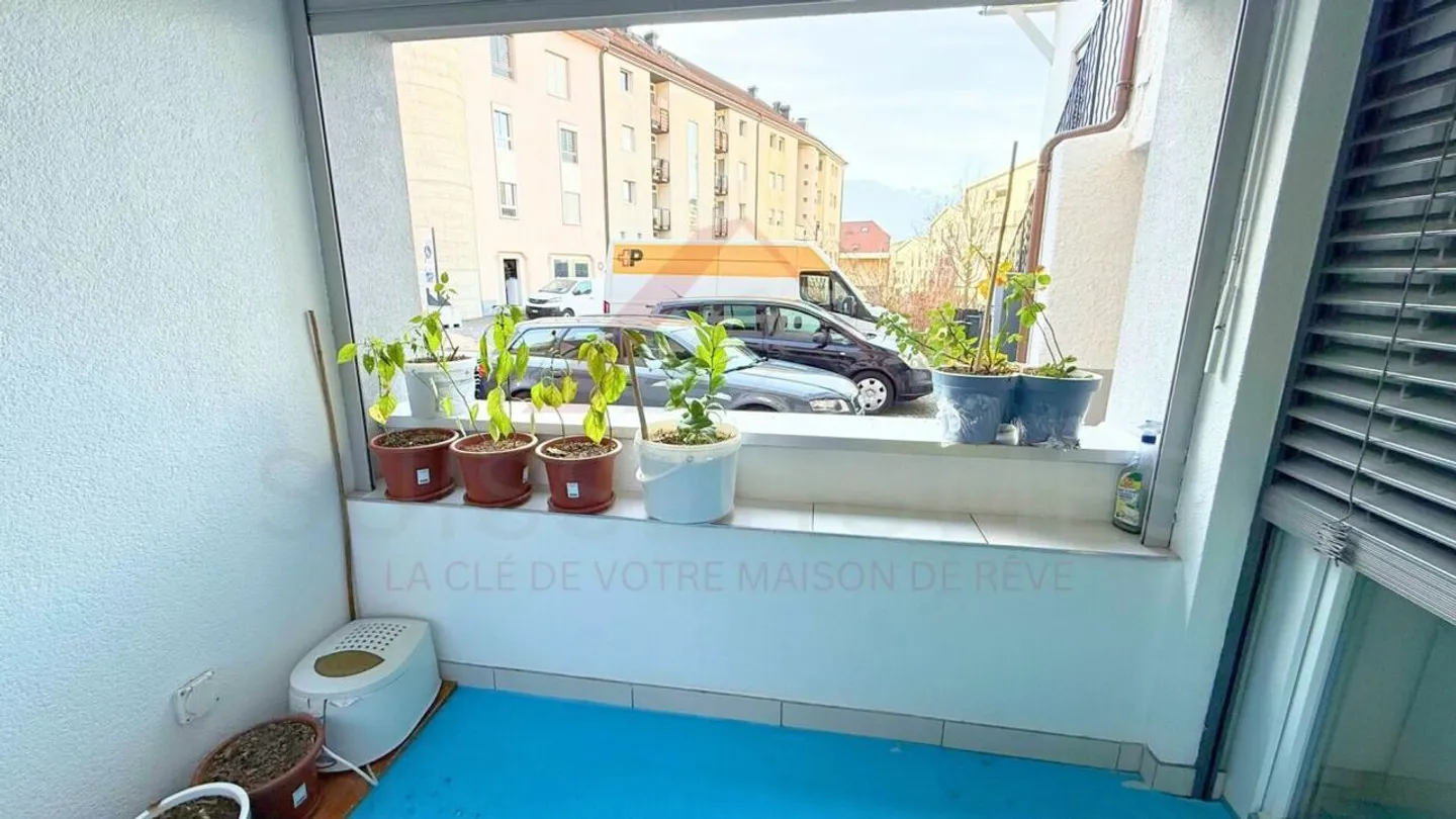 Superbo appartamento luminoso di 2,5 stanze con rendimento interessante nel cuore di Aigle - Foto 5 di 9