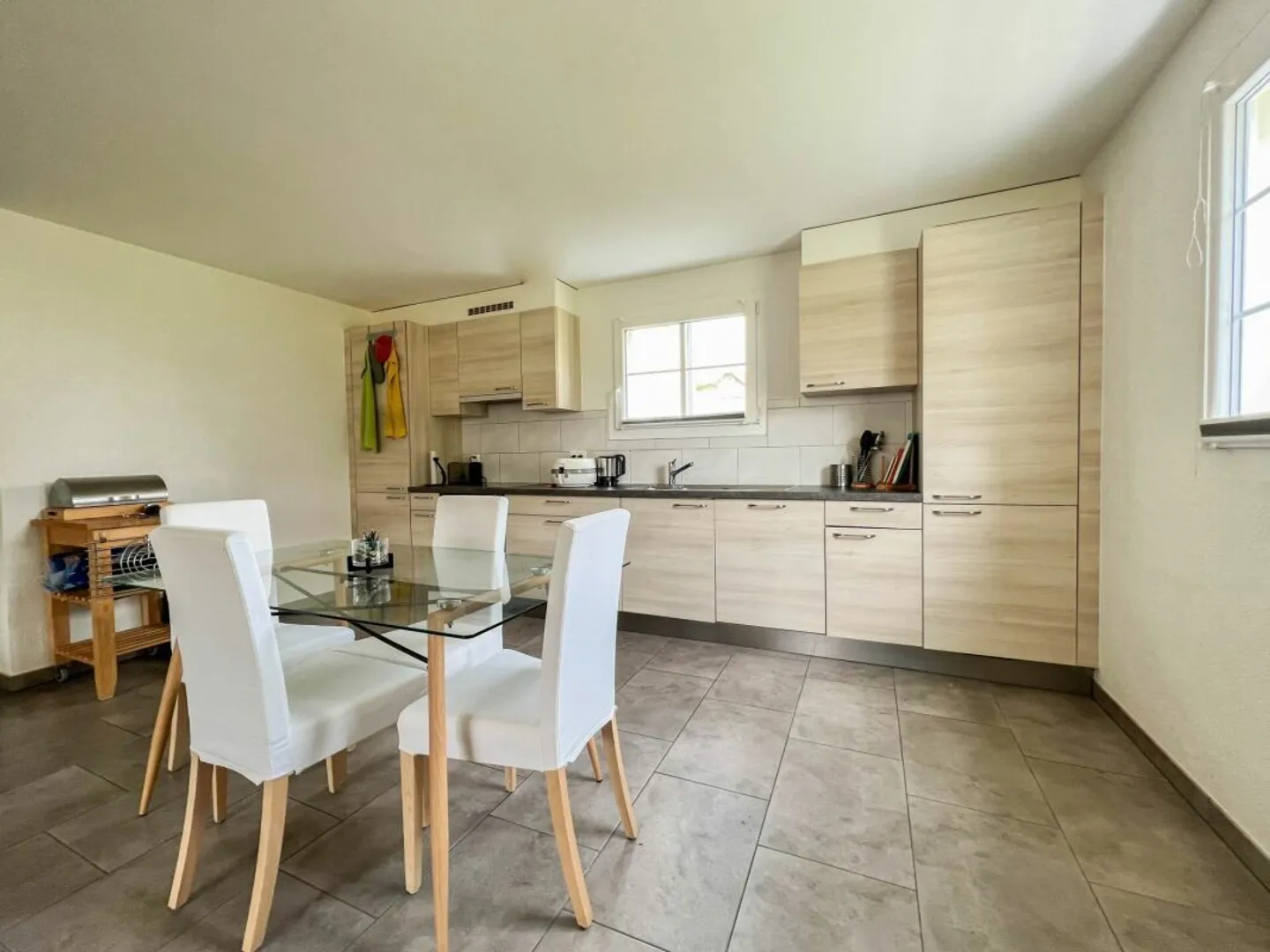 Beautiful 4.5-room apartment with private garden - Photo 3 of 13