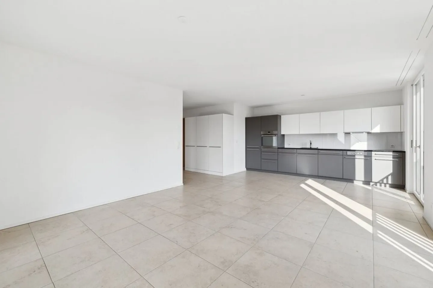 2.5 Room Apartment for Rent in Oberwil BL - Photo 7 of 10