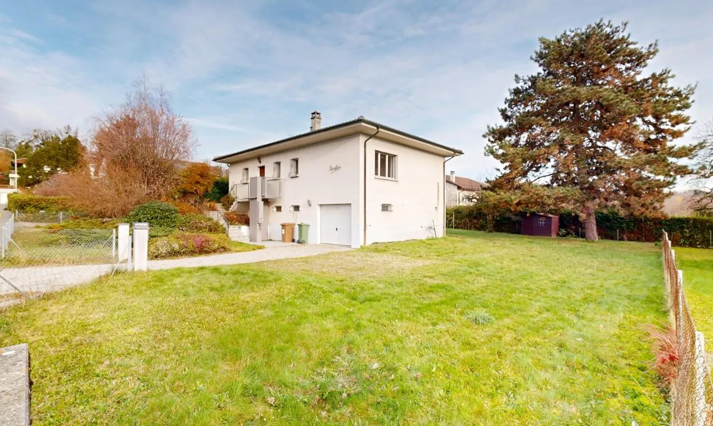 Detached house with great potential on a plot of 1,020 m² - Photo 3 of 11