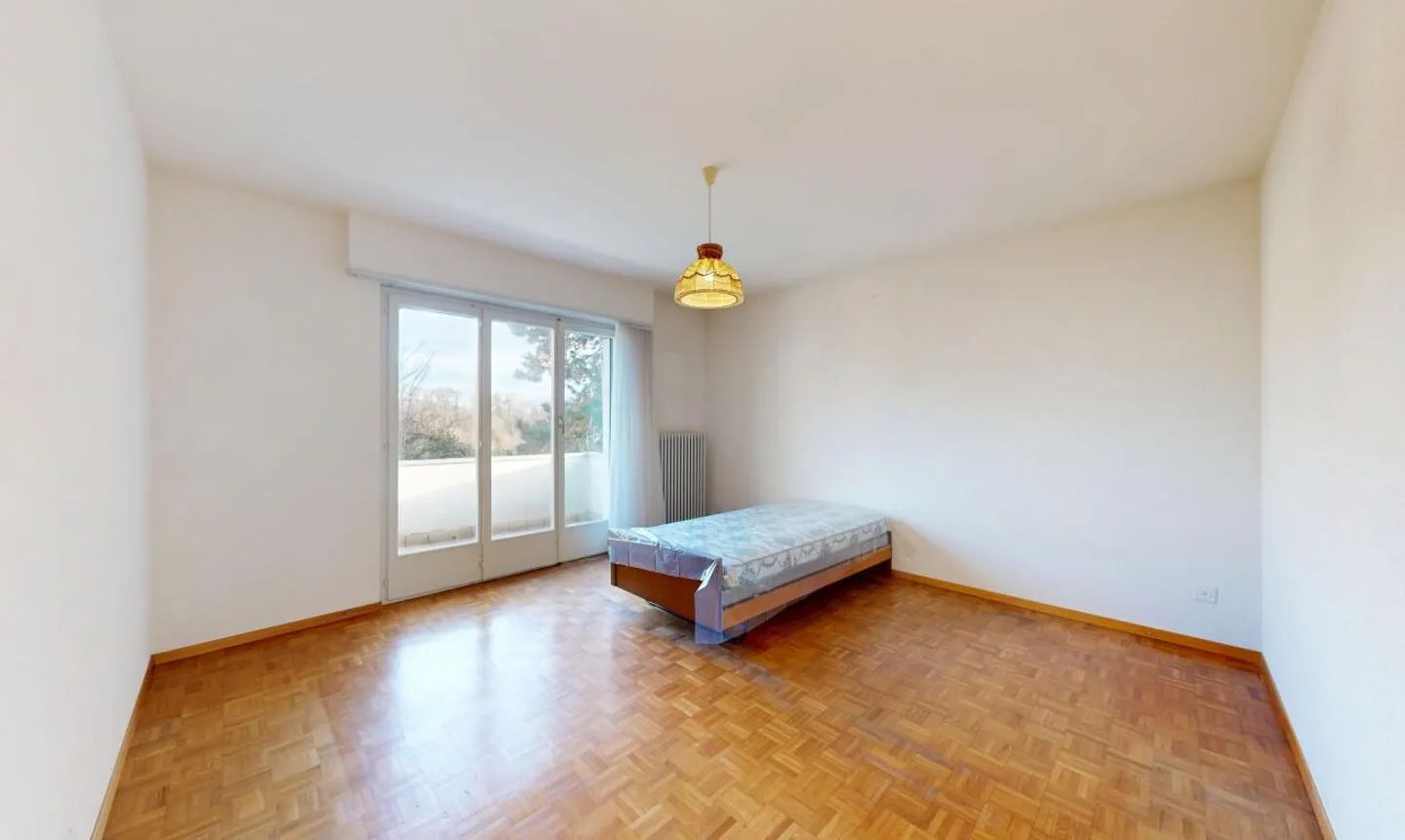 Detached house with great potential on a plot of 1,020 m² - Photo 8 of 11