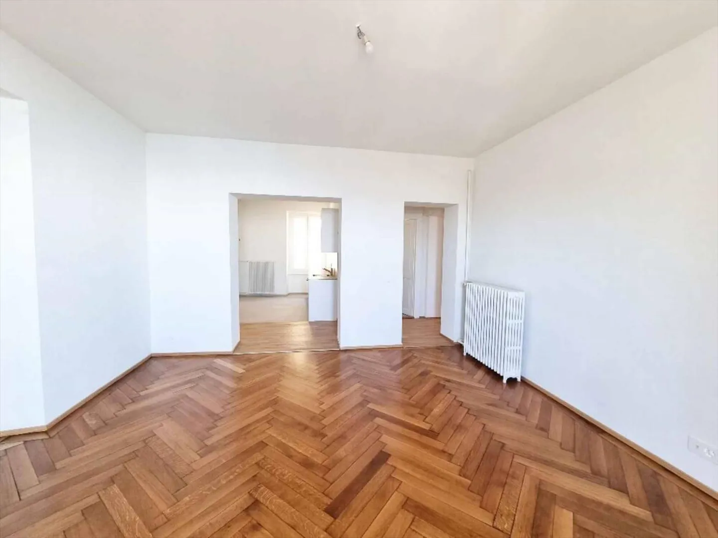 Edificio residenziale - Foto 8 di 11
