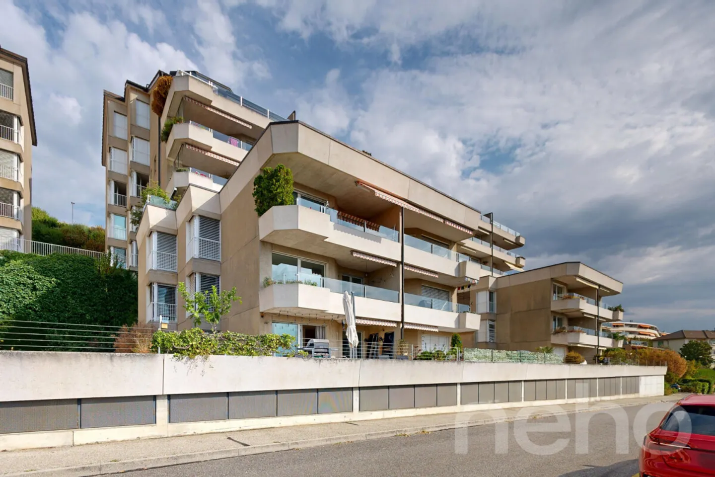3.5-room apartment in a quiet area, lake view - Photo 1 of 12