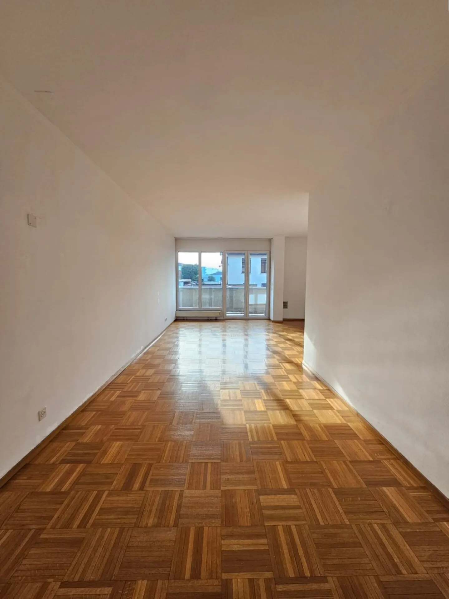 4,5 pièces dans une zone stratégique - Photo 2 sur 7