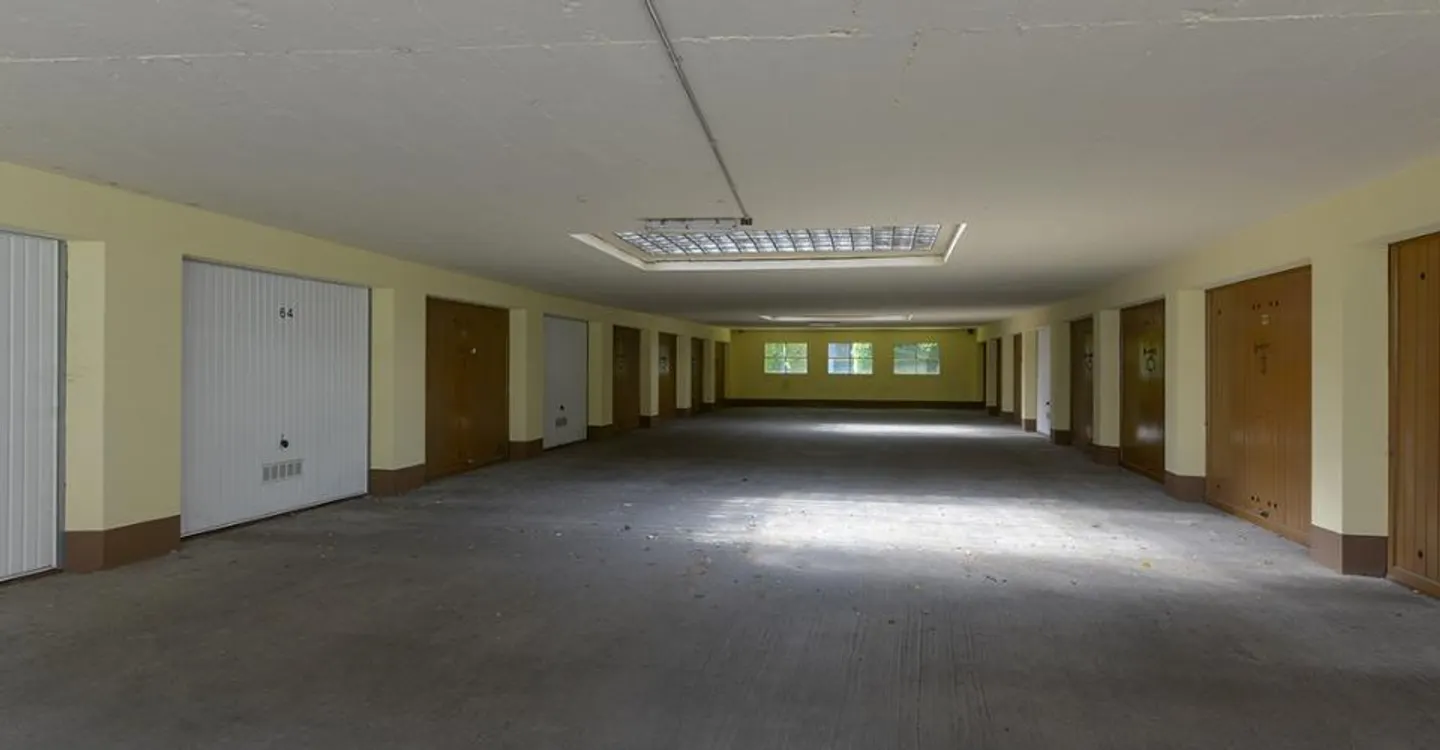 VERMONT - Außenparkplatz - Foto 3 von 3