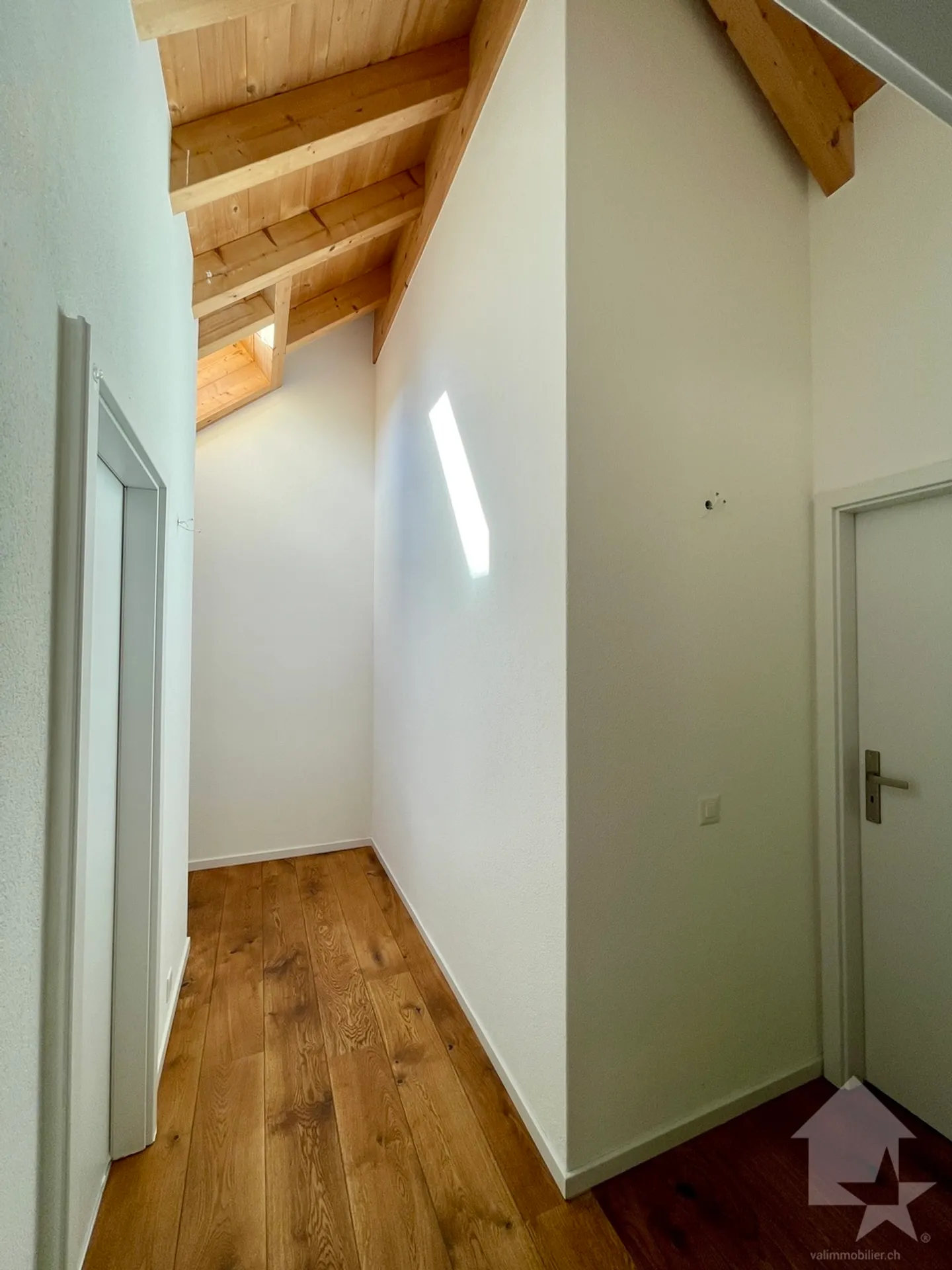Piacevole villa a schiera da un lato, 3 camere, nel cuore dei vigneti - Foto 12 di 13