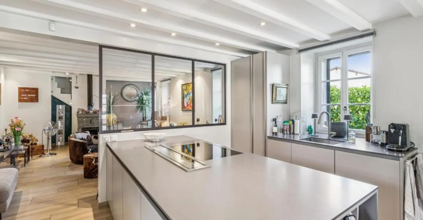 Charmante maison rénovée avec goût - Foto 2 di 12
