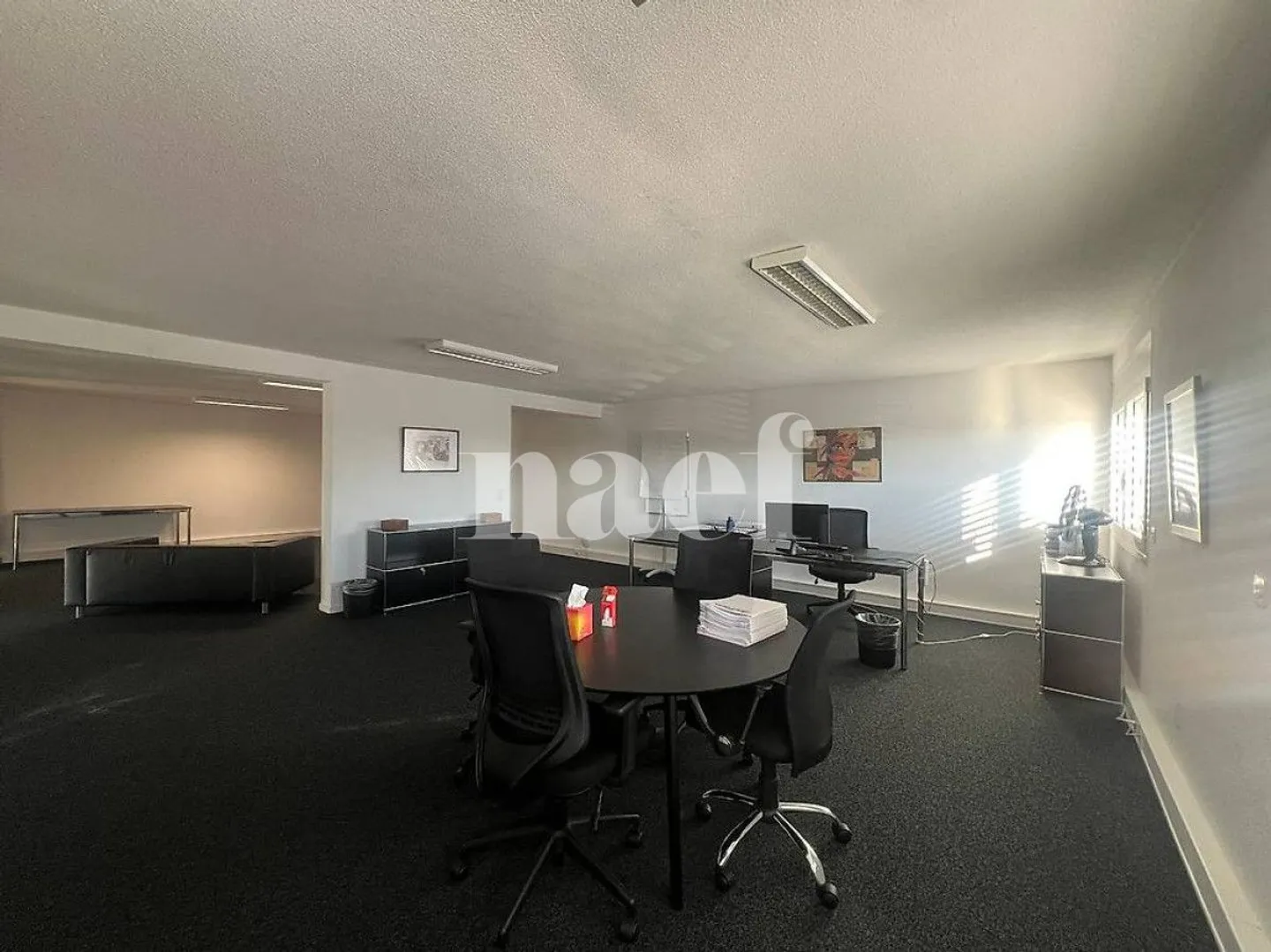 Bureau Spacieux à Louer - Photo 4 sur 6