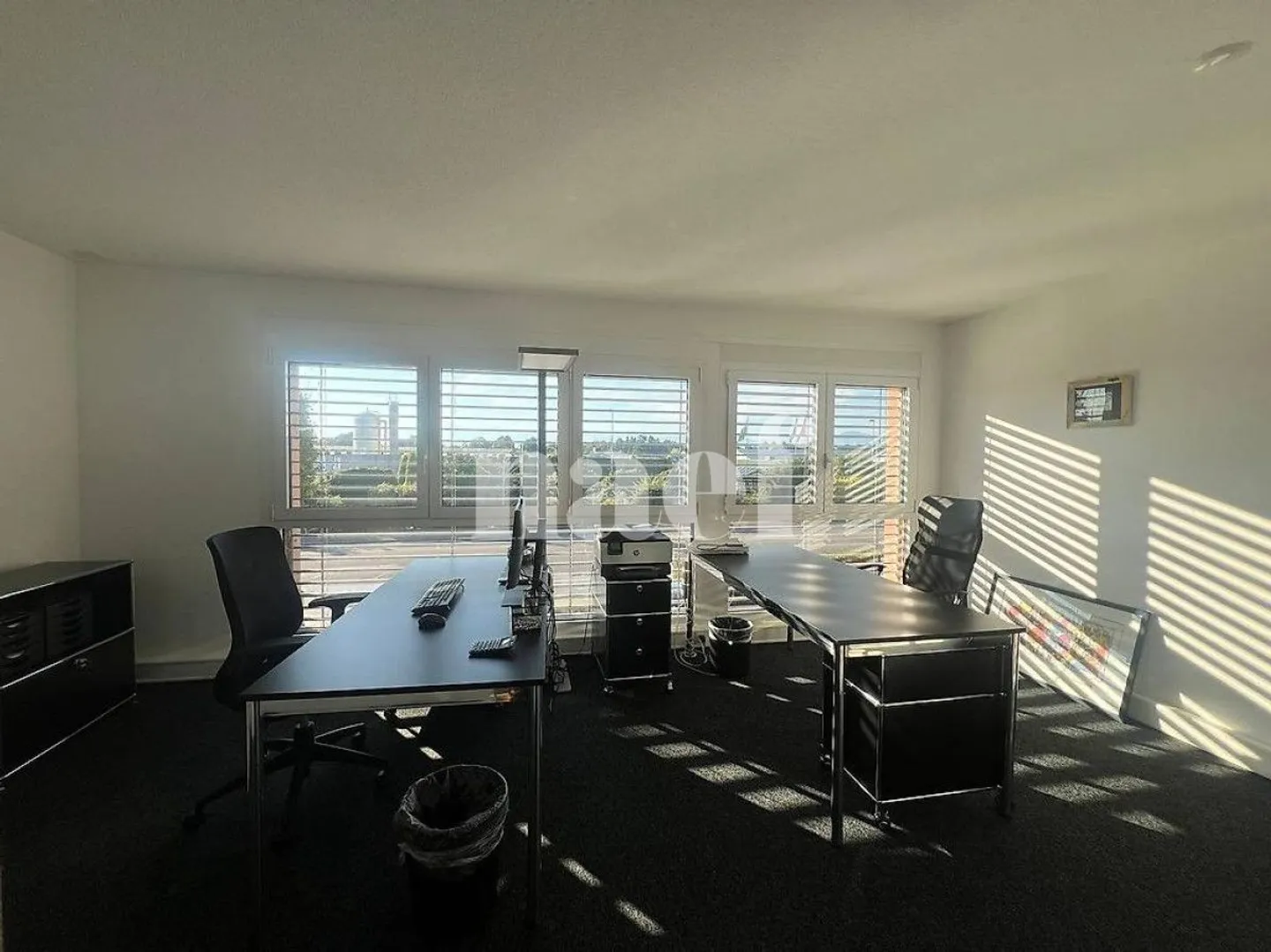 Bureau Spacieux à Louer - Photo 5 sur 6