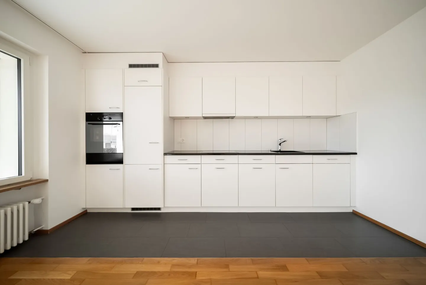 Vue sur le lac de rêve : appartement de 2,5 pièces avec espace jardin - Photo 3 sur 8