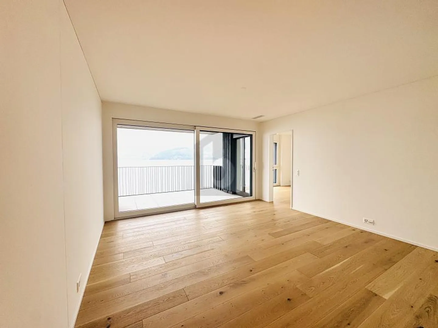 «LUXURIÖSER NEUBAU DIREKT AM SEE» - Photo 2 of 6