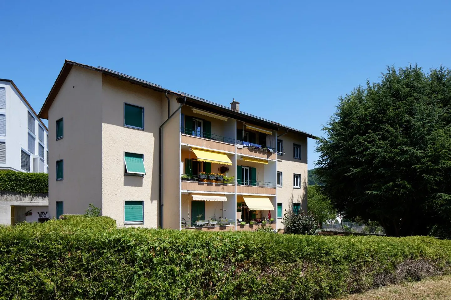 Charmant appartement 3 pièces - Photo 2 sur 4