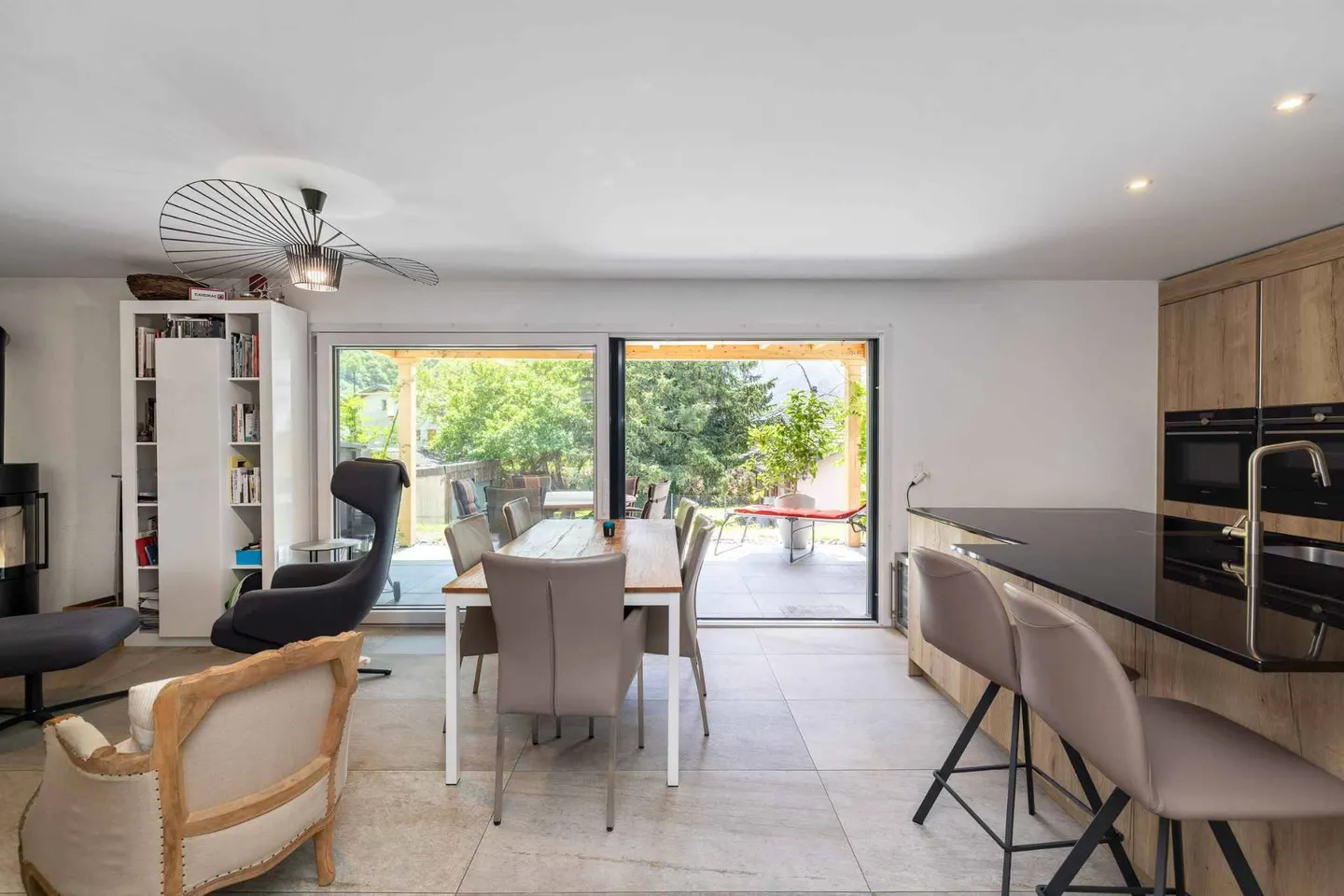 Elegante Wohnung mit Garten - Foto 4 von 9