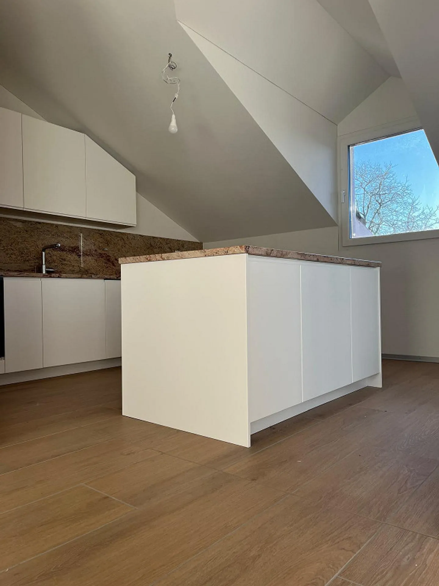 Vivre spacieux dans un endroit calme - Photo 3 sur 18