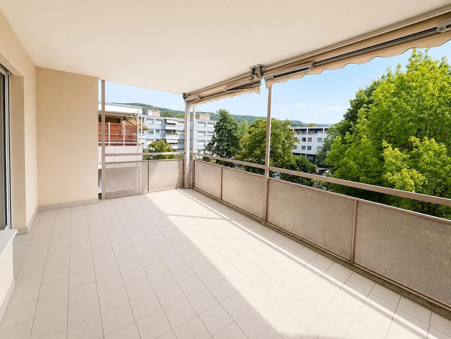 Moderne Wohnung Nähe Gartenbad - Foto 2 von 11