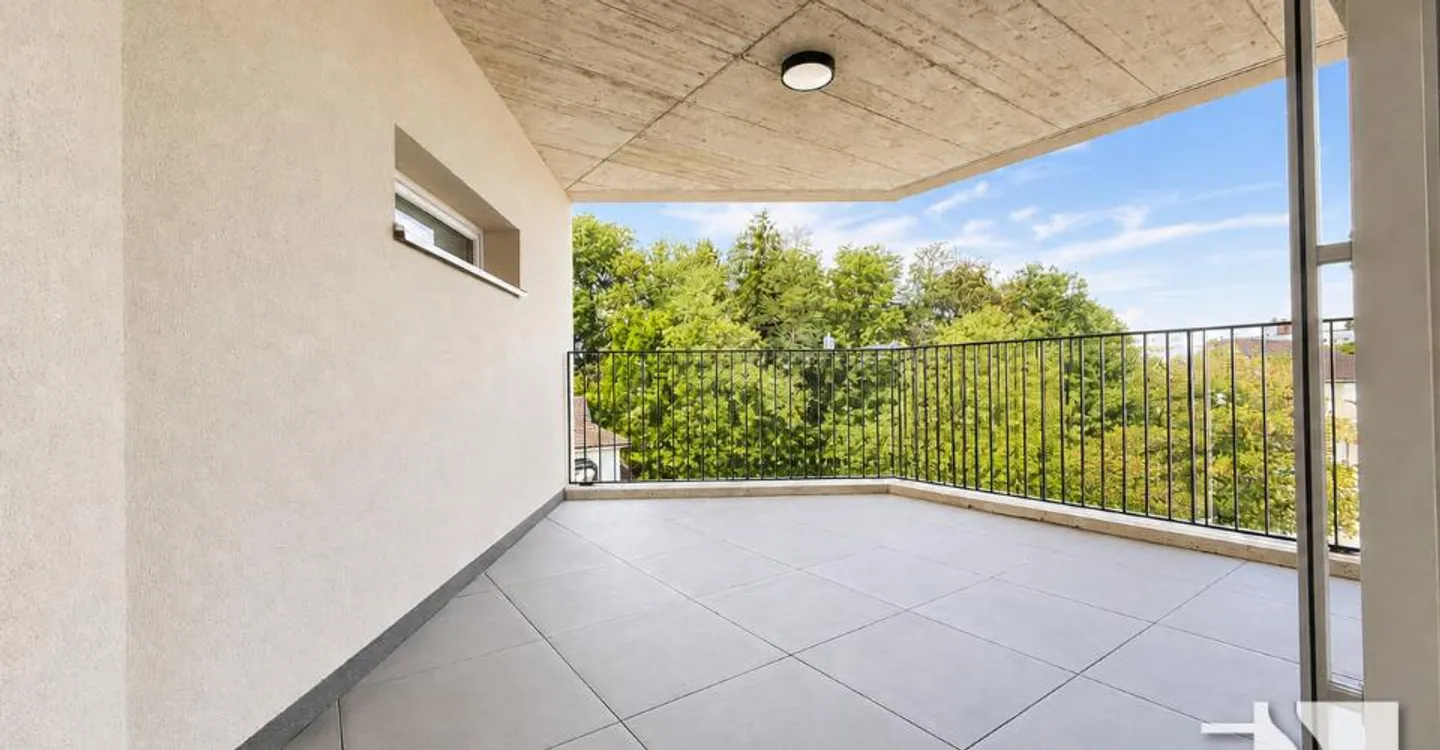 ATTICO DI 4½ LOCALI CON TERRAZZE MOLTO GRANDI - Foto 7 di 13
