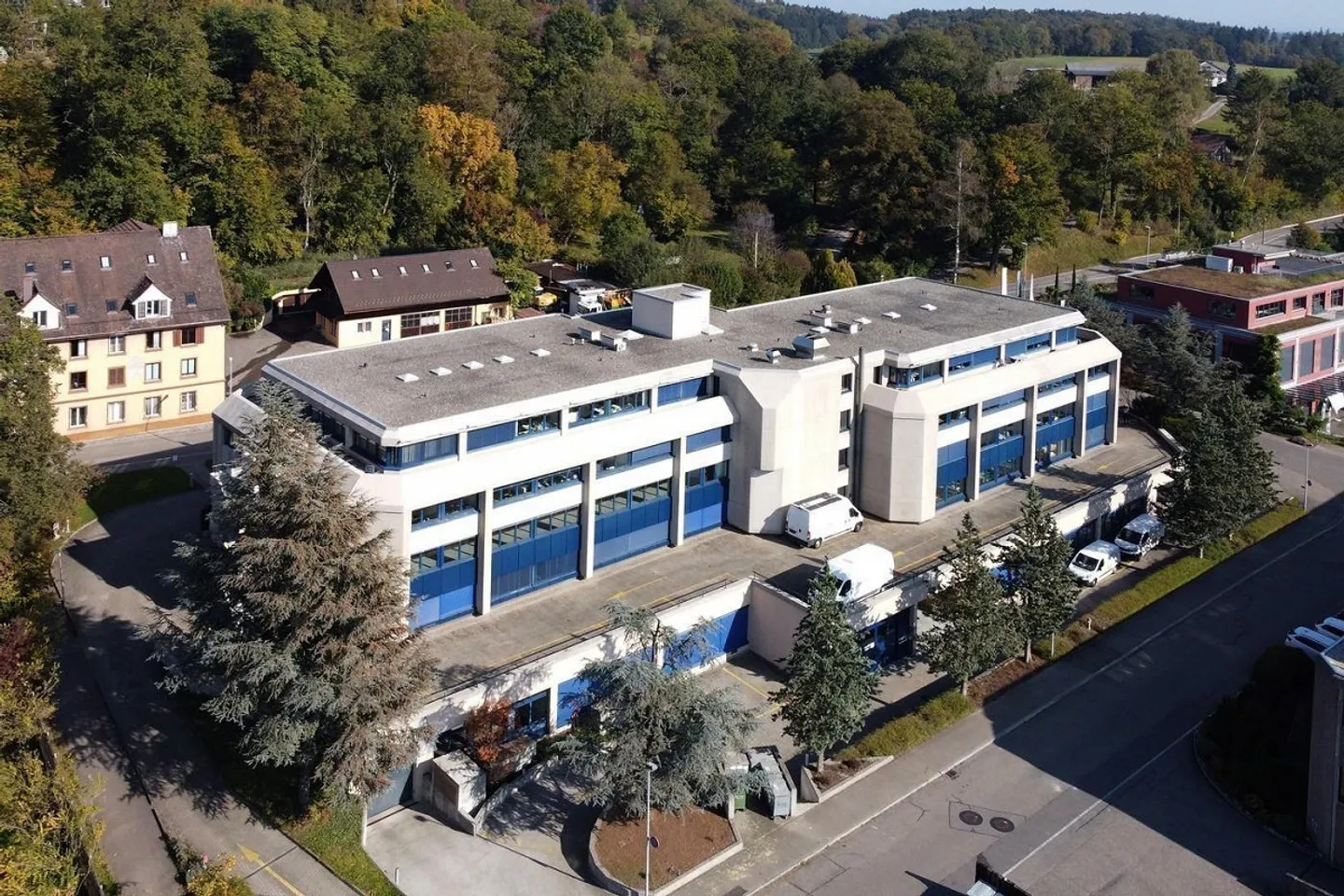 Attraktiver Standort mit sehr guter Infrastruktur - Foto 1 von 6