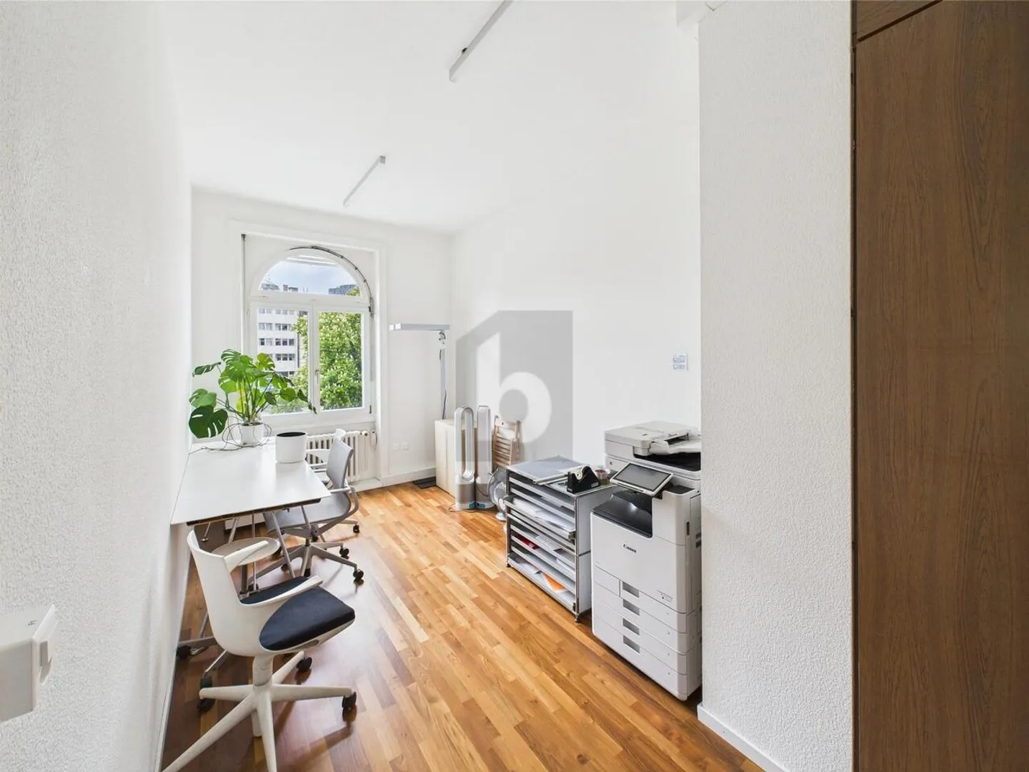Modernes Büro in Basel - Foto 4 von 6