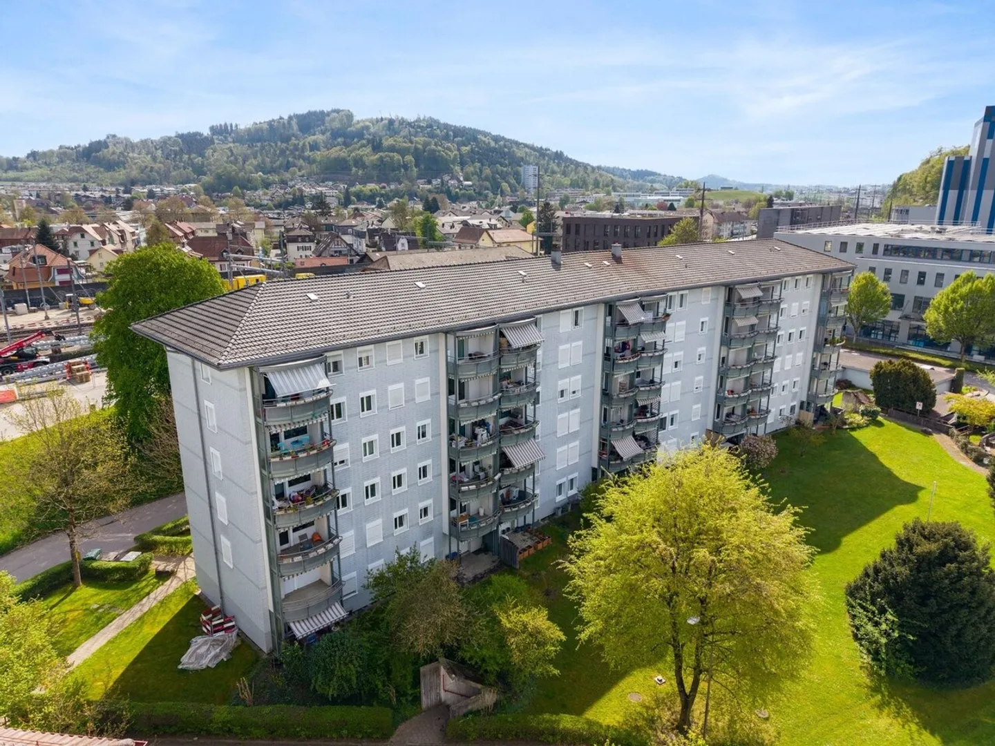 Appartement confortable de 3,5 pièces avec balcon et ascenseur à Ostermundigen - Photo 1 sur 8