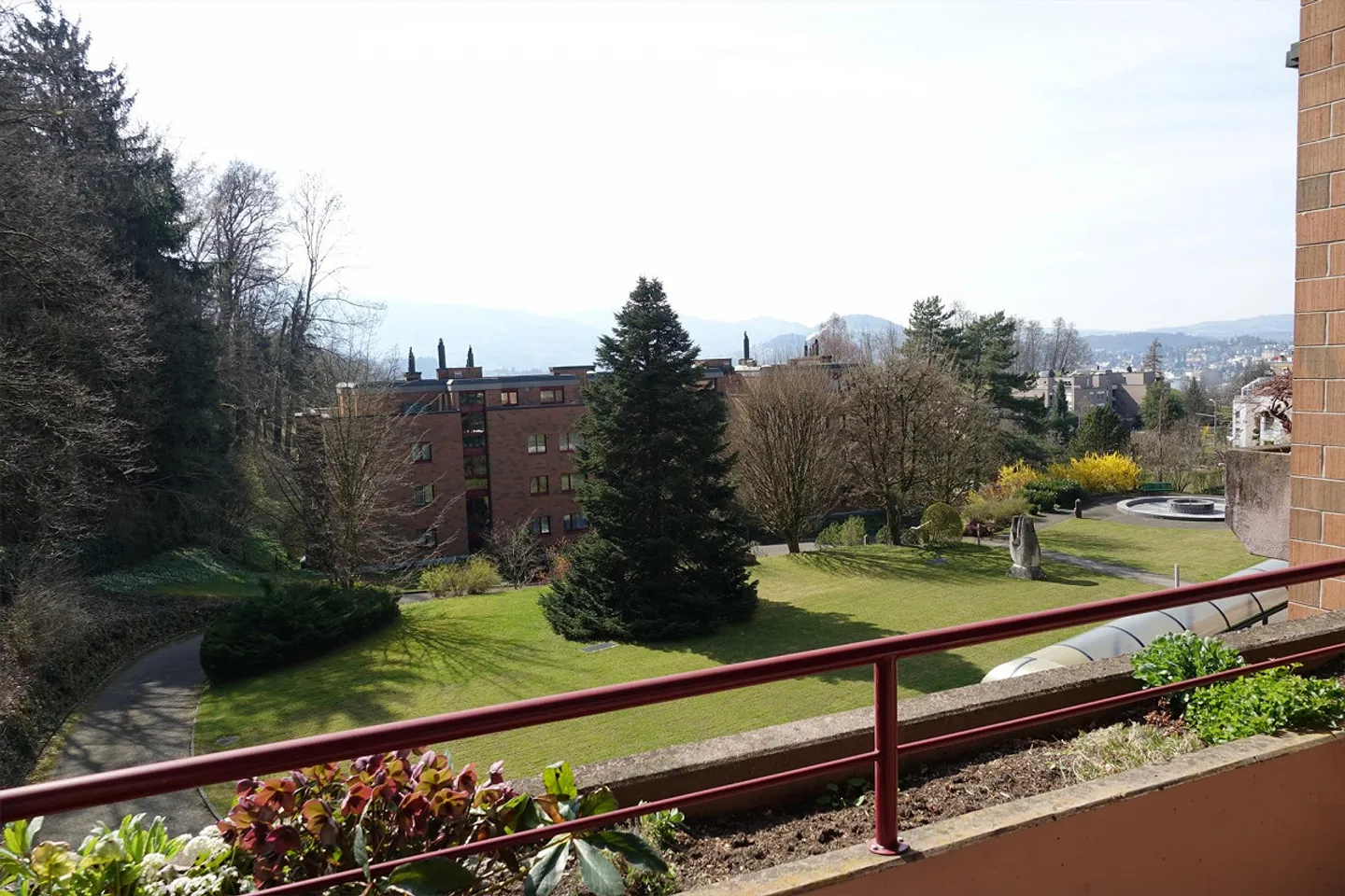 Grosszügige 5,5 Zi Wohnung - Foto 2 von 10