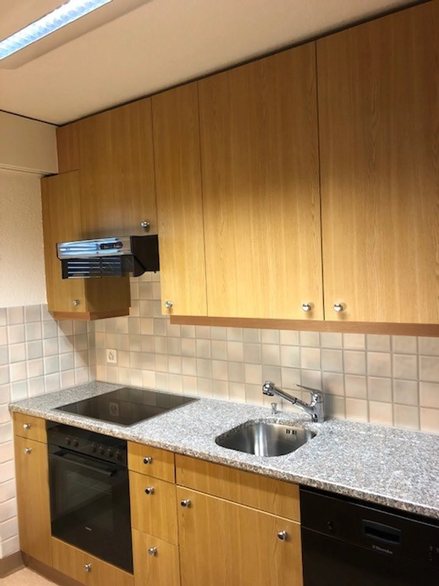 Belle grande appartement en attique avec une énorme terrasse - Photo 2 sur 5