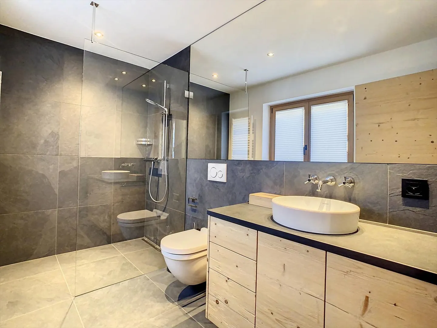 Elegante Wohnung im Herzen von Verbier! - Foto 9 von 13
