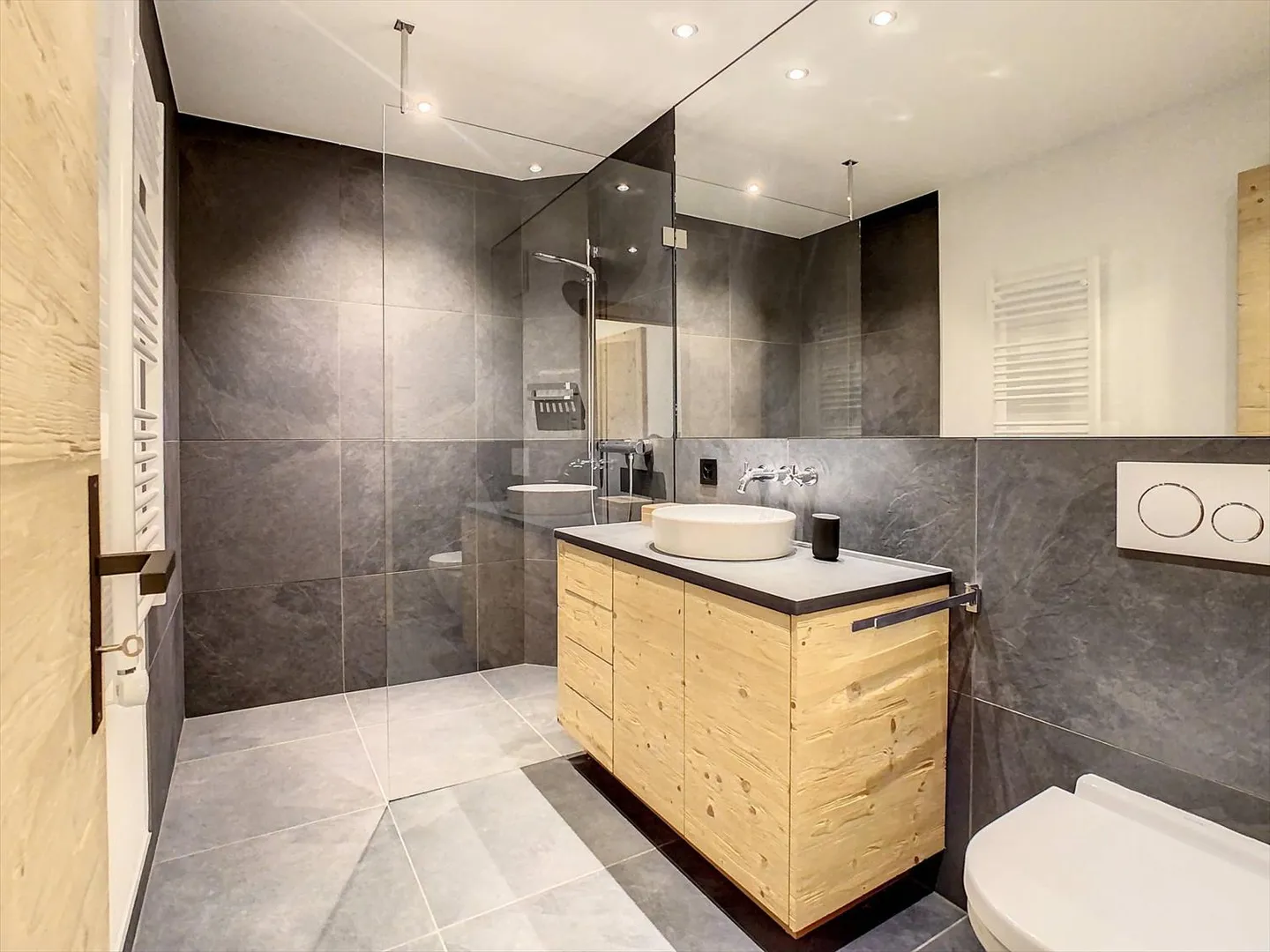 Elegante Wohnung im Herzen von Verbier! - Foto 7 von 13
