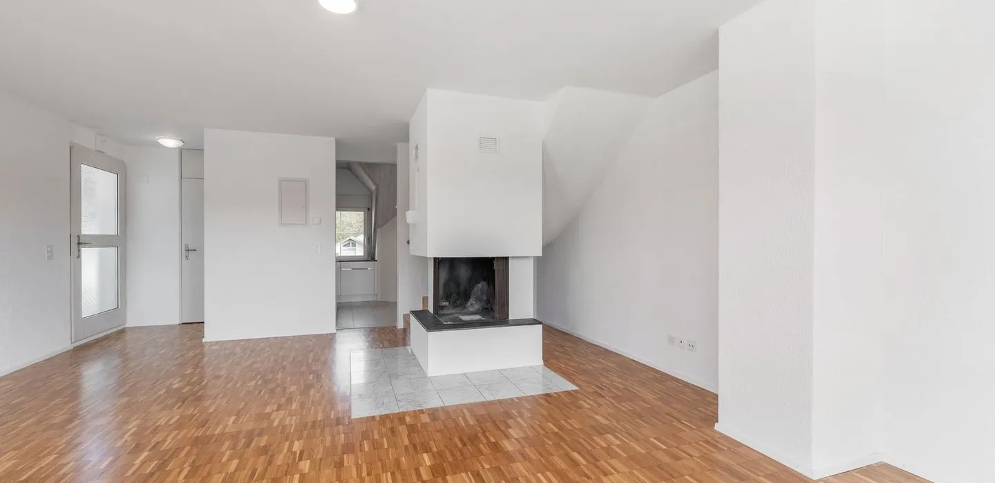 Freshly renovated duplex/maisonette apartment in Bonstetten - Photo 4 of 9