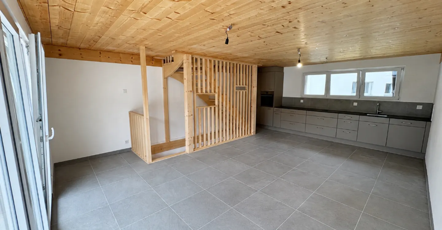 Appartement en rez-de-chaussée avec vue imprenable sur les montagnes - Foto 3 di 11