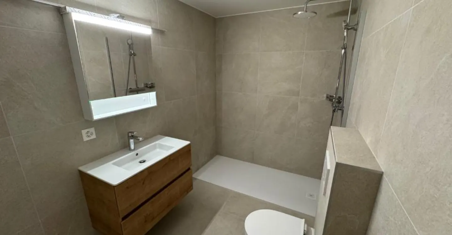Appartement en rez-de-chaussée avec vue imprenable sur les montagnes - Foto 7 di 11