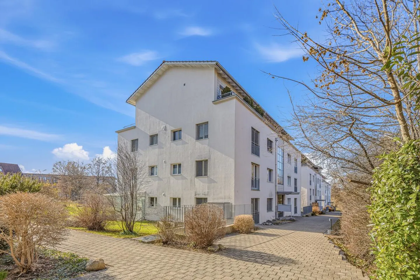 Great 5 ½ Attic Apartment with over 150 m² of Net Living Space! - Photo 18 of 20