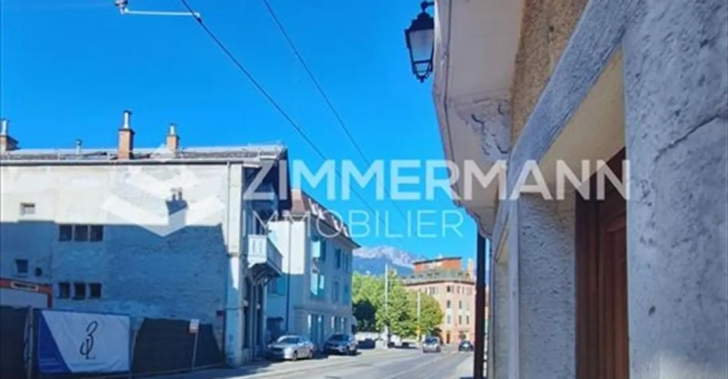 Commerce - Photo 2 of 12