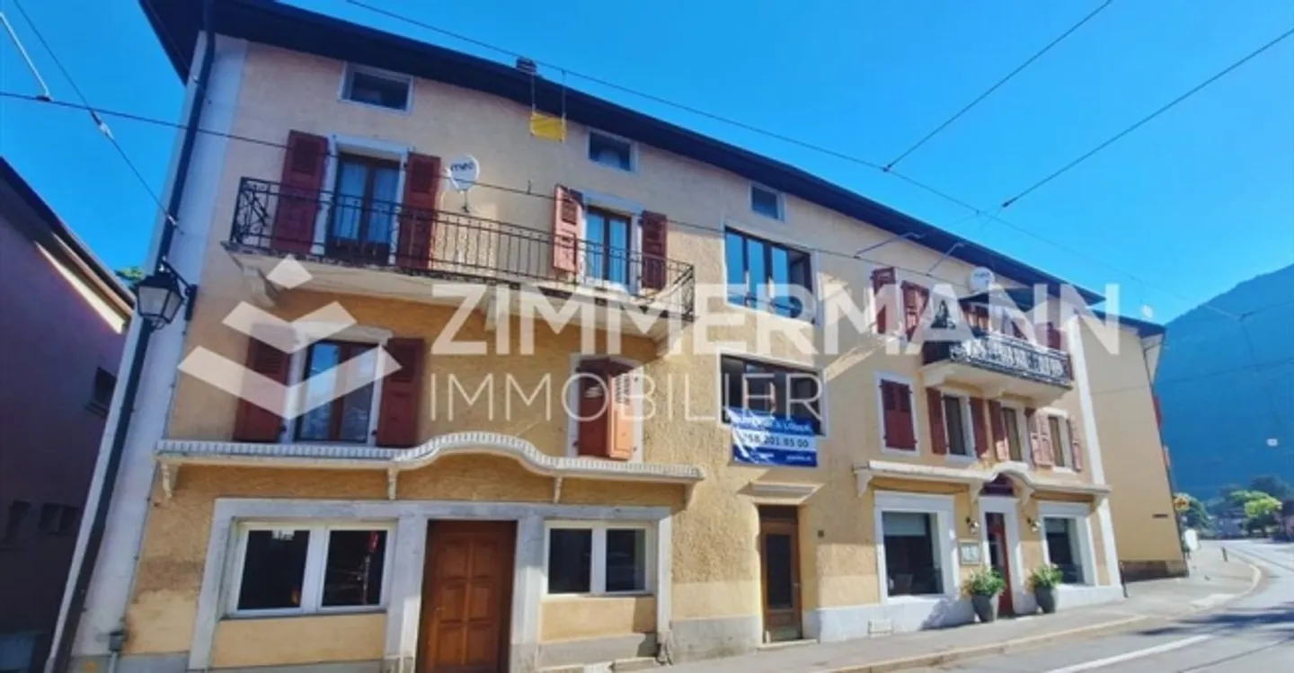 Commerce - Photo 10 of 12