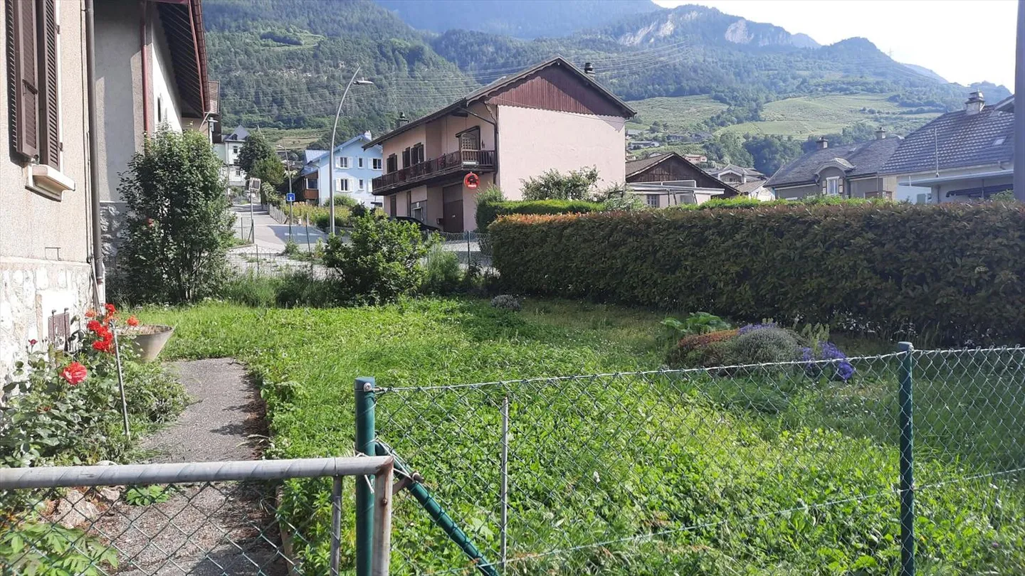 Luminoso casa di 4.5 stanze con grande fienile adiacente - Foto 13 di 13