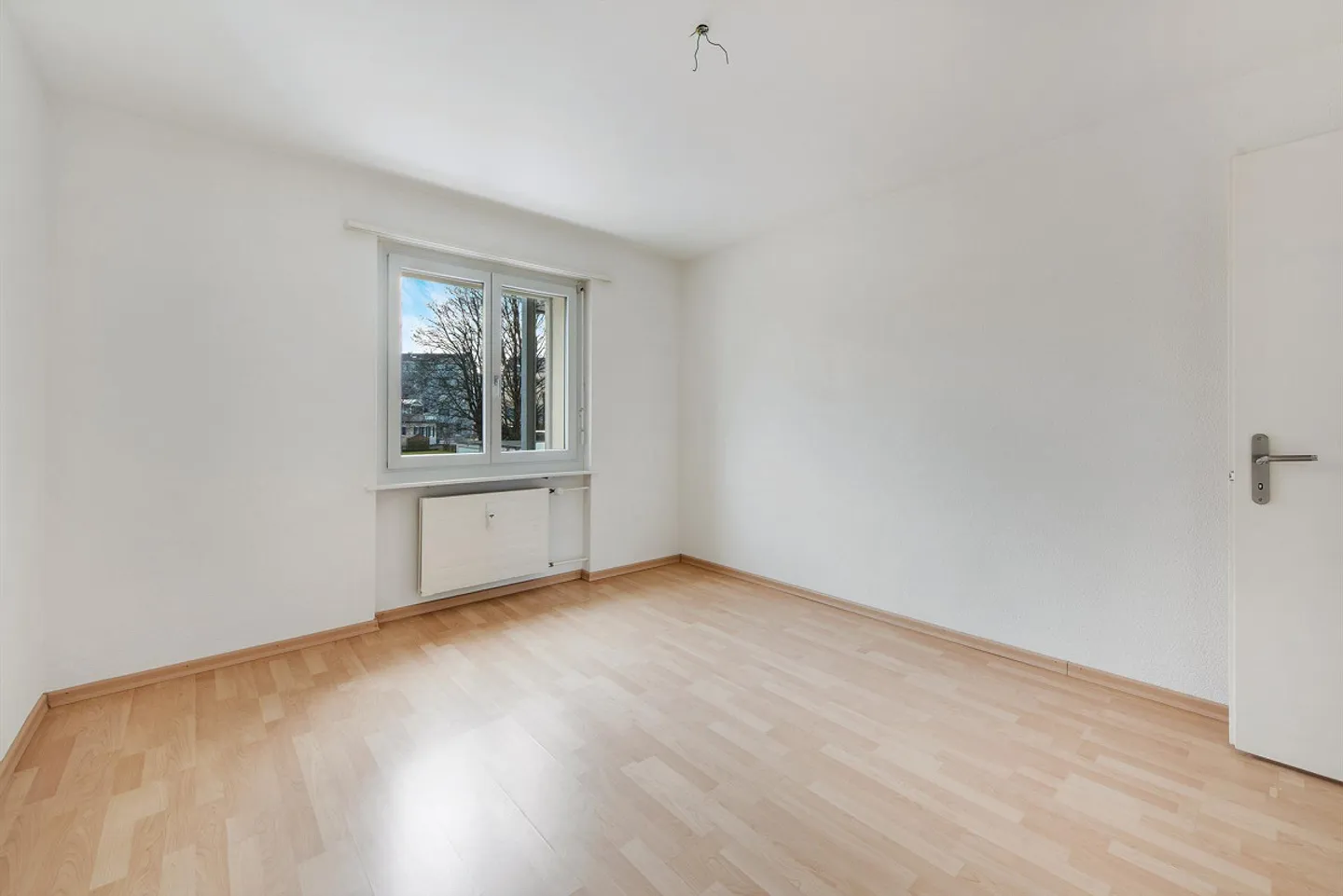 Appartement de 3,5 pièces à louer dans un endroit calme ! - Photo 5 sur 8