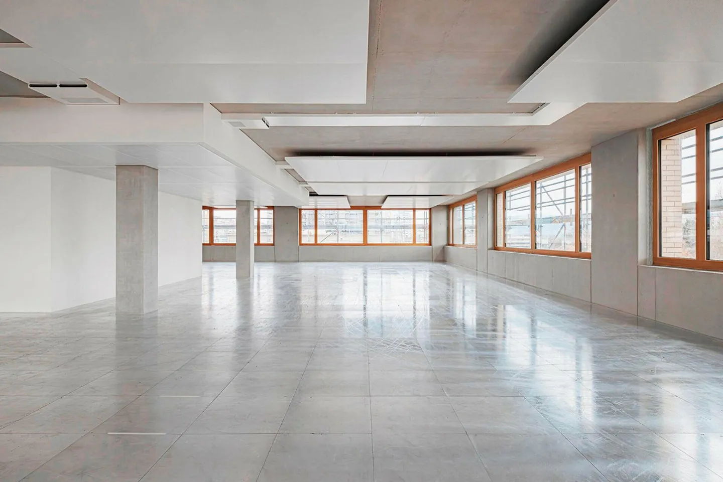 Surface of 923m2 in the new mixed district of Central Malley - Photo 1 of 4