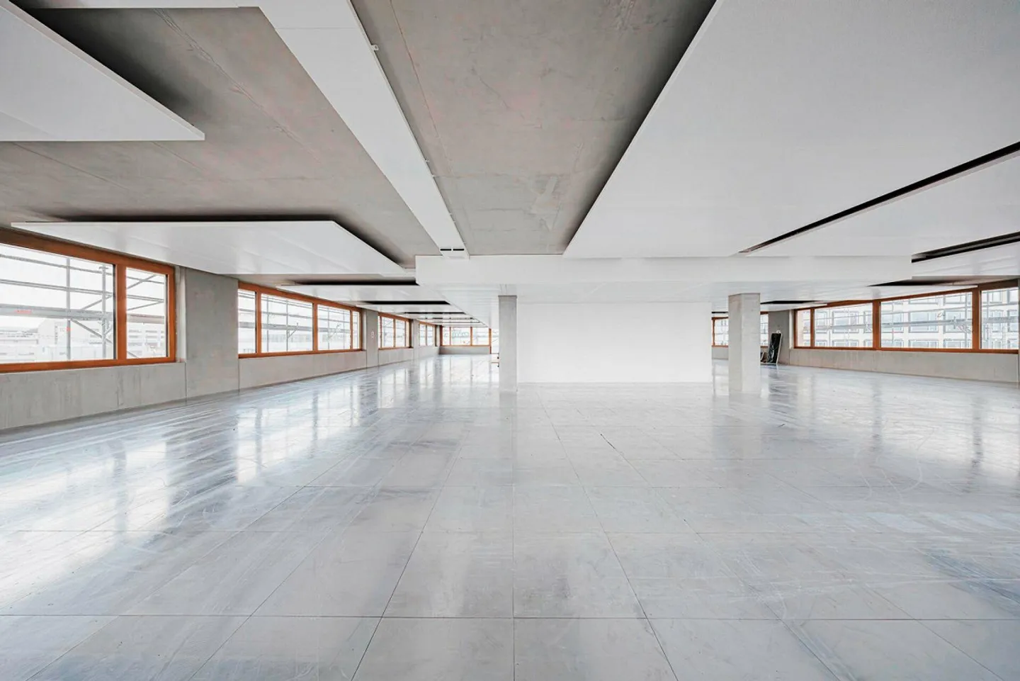 Surface of 923m2 in the new mixed district of Central Malley - Photo 2 of 4